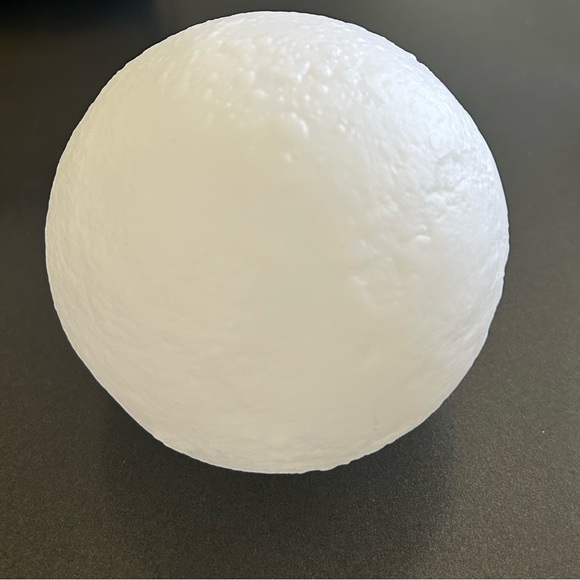 Handmade Concrete Two Hands Holder With Moon Light - Picture 8 of 9